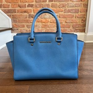 Michael Kors Blue Selma Medium Crossbody Bag Chambray Blue Tote Purse